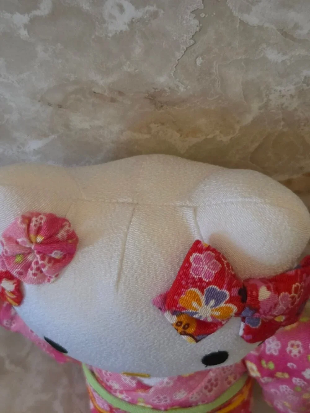 Sanrio Japan Hello Kitty Traditional Chirimen Pink Kimono Collectors Doll